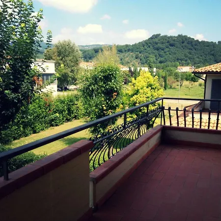 Shared In Tuscany With Garden On The River * Limite